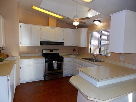 2nd image of 18871 Dogwood Ct