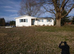 130 Merry Ln, Heath, OH 43056