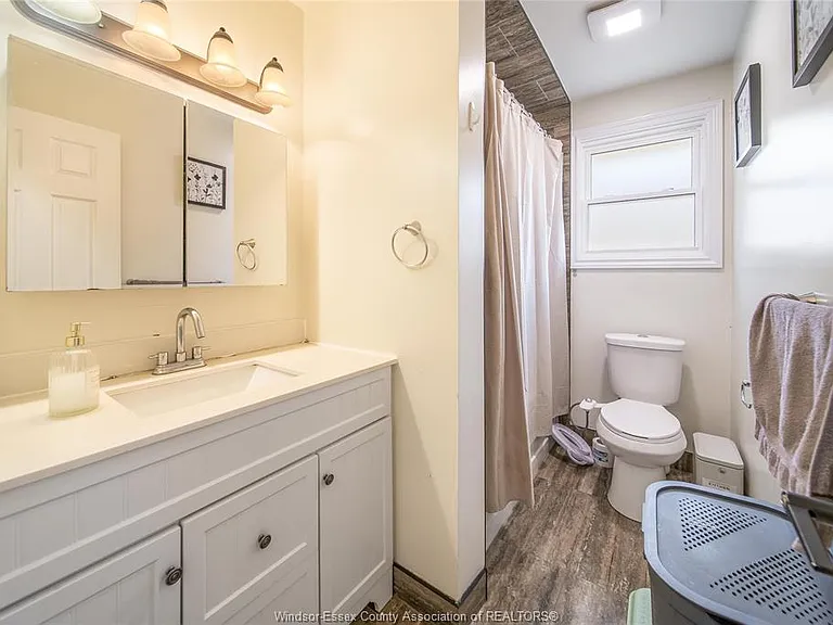 9633 Avery Ln #UPPER — Photo 20