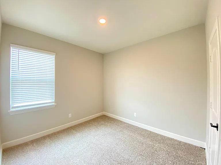 2109 Atwood Dr — Photo 5