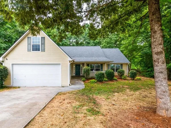 215 Highgrove Dr, Covington, GA 30016