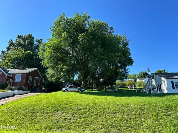 Mullins St, Kingsport, TN 37665
