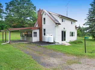 333 Burridge Rd, South Frontenac, ON K0H 1T0