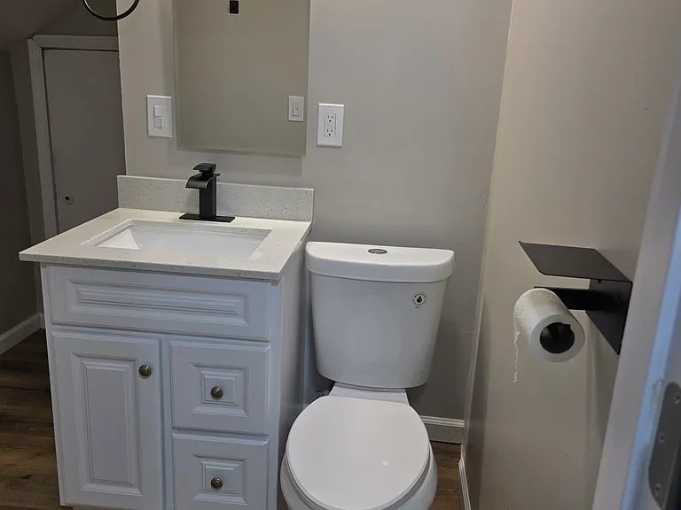 2731 Iowa St — Photo 24