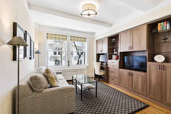 Sold by Compass | media 6