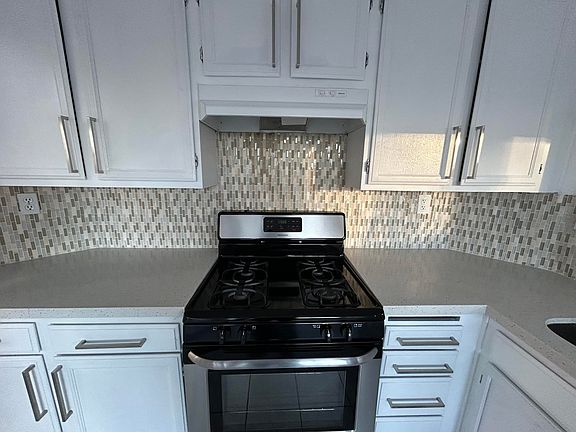 4th image of 37733 Adela Ct