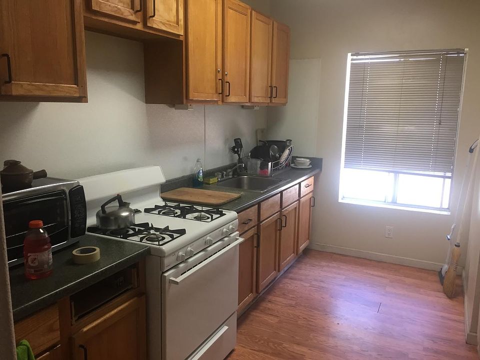 2nd image of 4209 V St