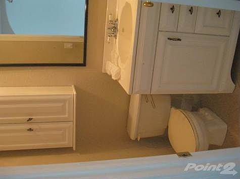 5th image of 3920 Woodside Dr APT 7