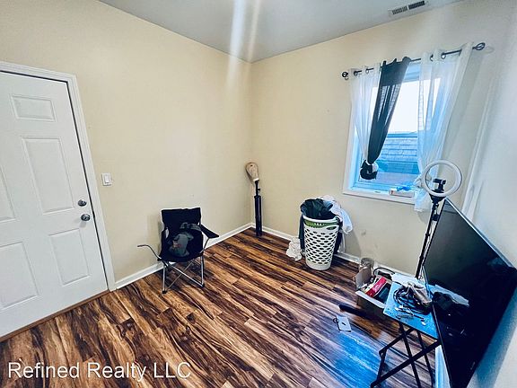 5th image of 3534 S Parnell Ave #11202852