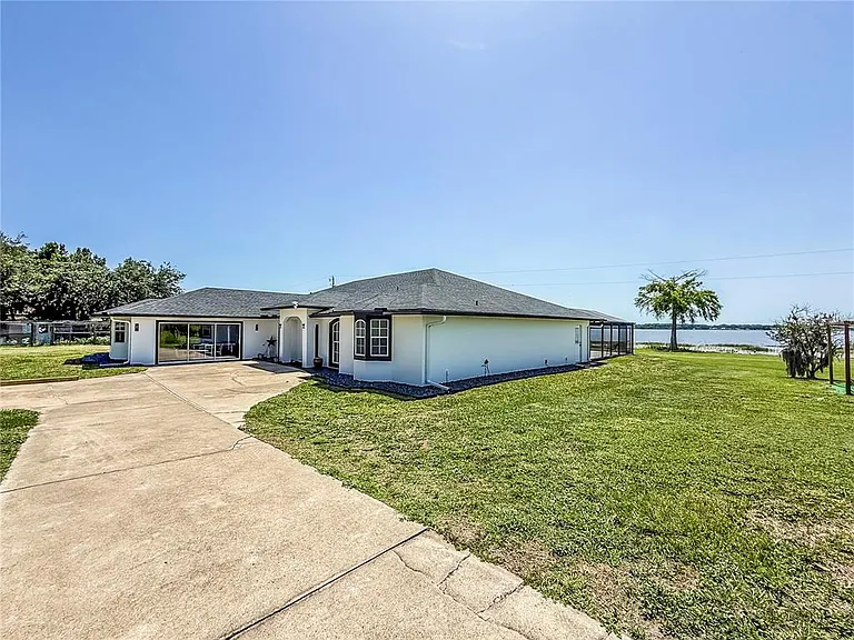 12830 Florida Ave — Photo 3