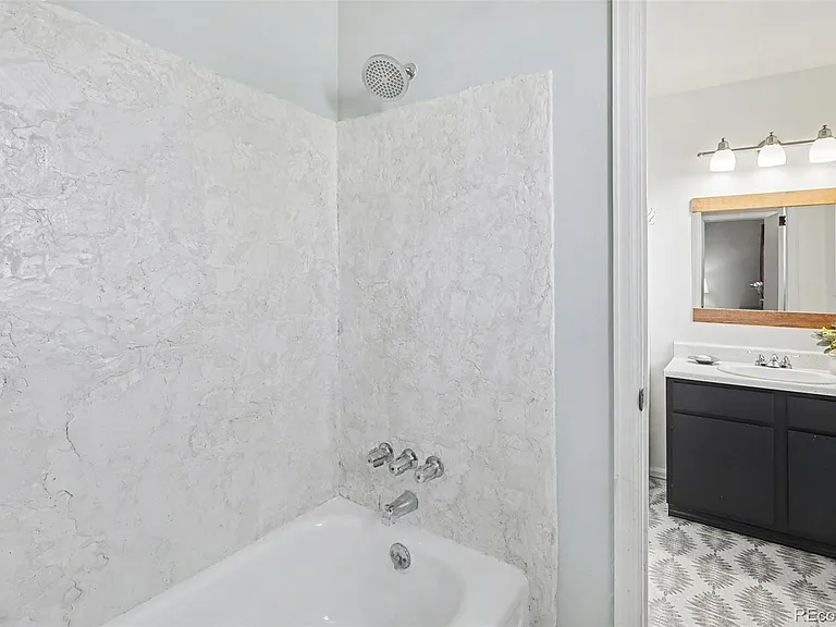 1632 S Rifle St — Photo 11