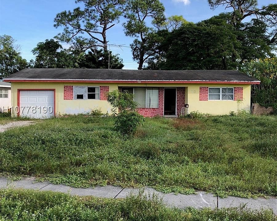 1st image of 710 E Melrose Cir
