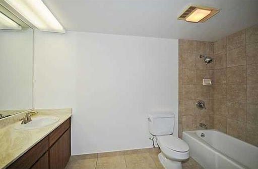 3rd image of 5090 Likini St #East204