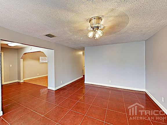 2nd image of 130 NE 21st Ct