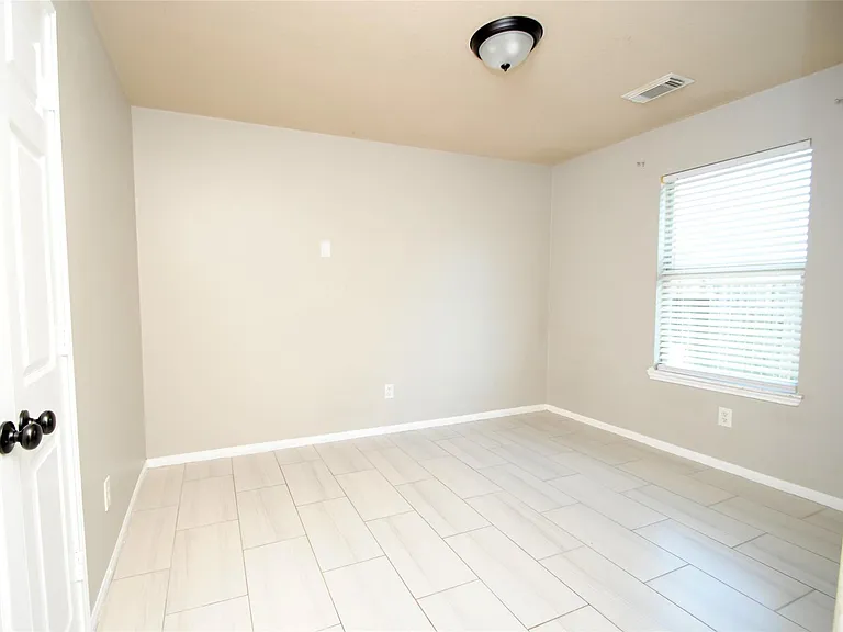 5910 Sugar Field Ln — Photo 19