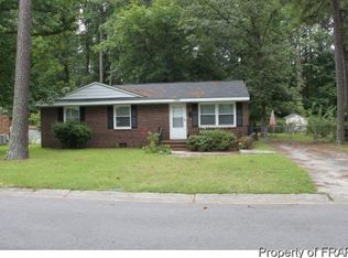 1343 Essex Pl, Fayetteville, NC 28301