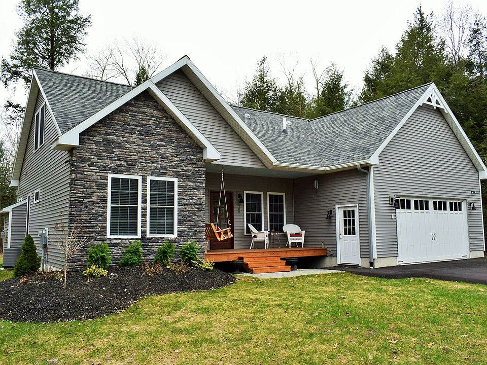 1st image of 708 Shady Ln