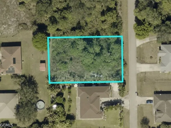 615 McKinley Ave, Lehigh Acres, FL 33972