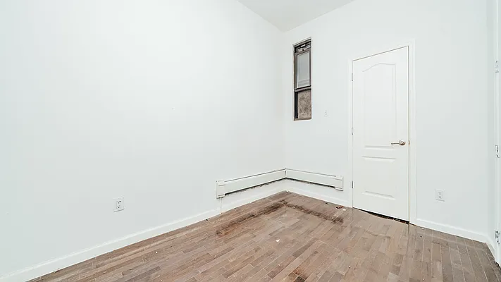 Rented by Nooklyn NYC LLC | media 16