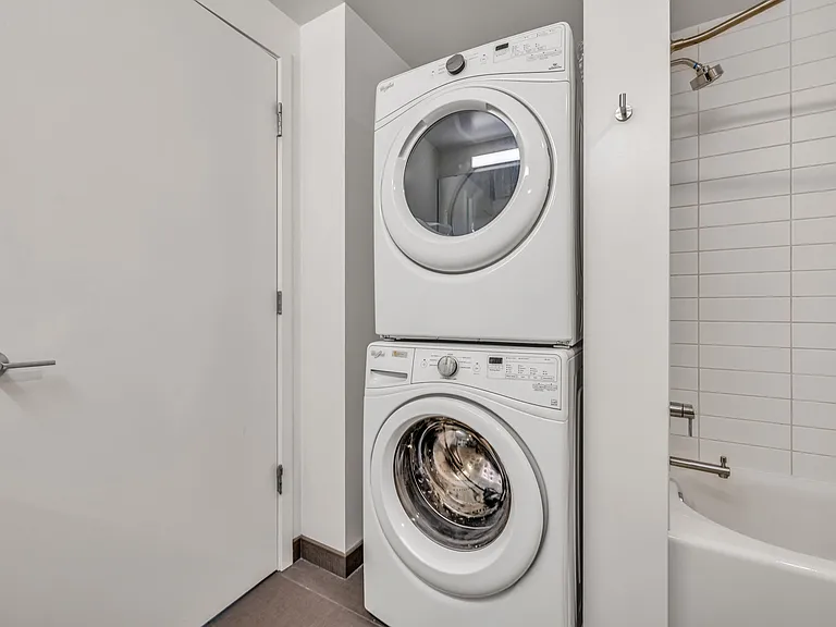590 1st Ave S #603 — Photo 9