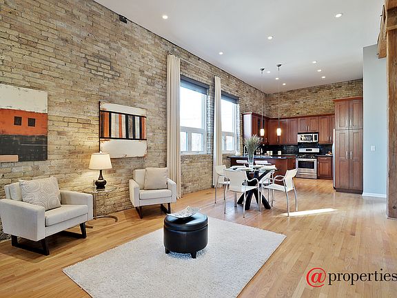 Living Room / Dining Room