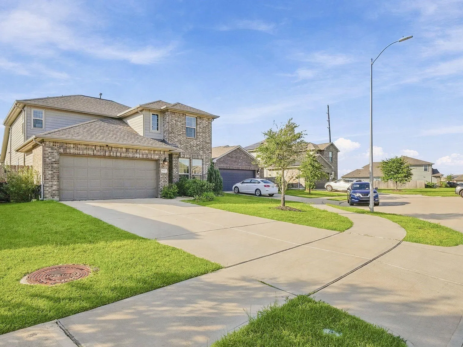 4 bed, 3.0 bath, 2763 sqft, $2,700 — Photo 3