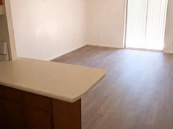 6408 Starbrook Dr APT 3, Fayetteville, NC 28304