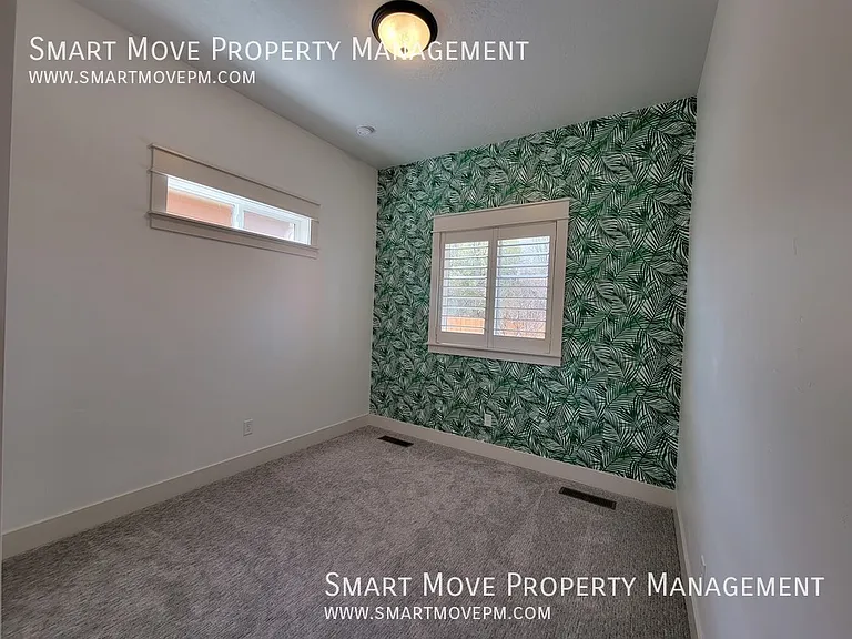 2463 N Ashgrove Ln — Photo 29