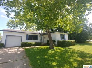 909 Leonhard St, Copperas Cove, TX 76522