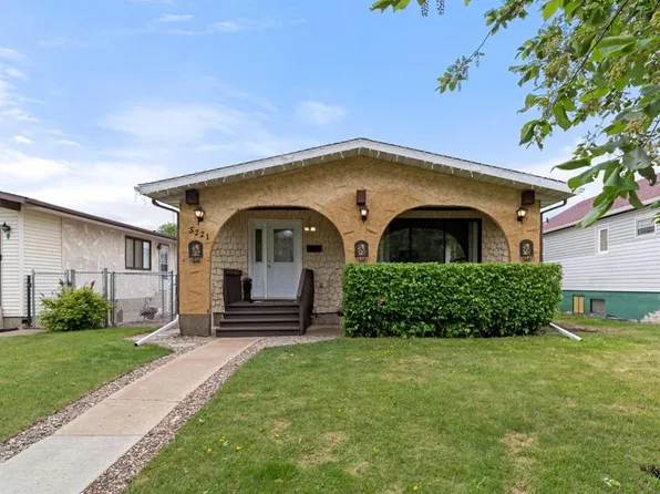 5221 W 42nd St, Camrose, AB T4V 1A7