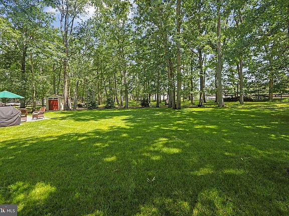4th image of 352 Pricketts Mill Rd