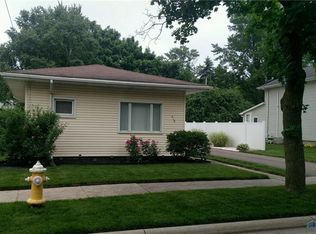 418 Cedar St, Wauseon, OH 43567