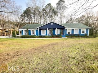 565 White Rd, Fayetteville, GA 30214