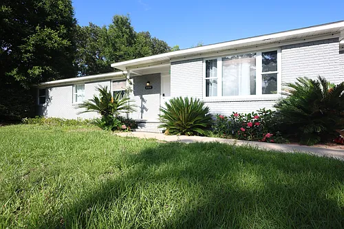 8184 Excelsior Dr Photo 1