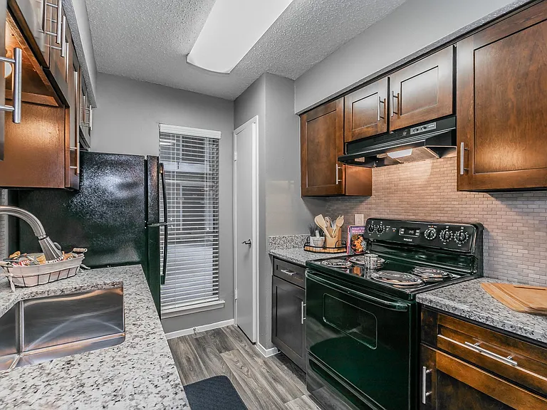 Station 121 at Town Center Apartments — Photo 130