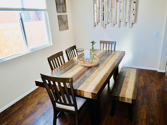 Entertaining dining space