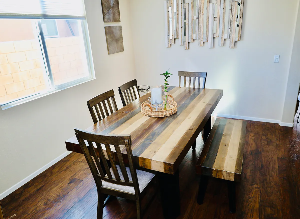 Photo 2 of 7 - 34925 Elliott Rd - Winchester, CA Entertaining dining space - 34925 Elliott Rd