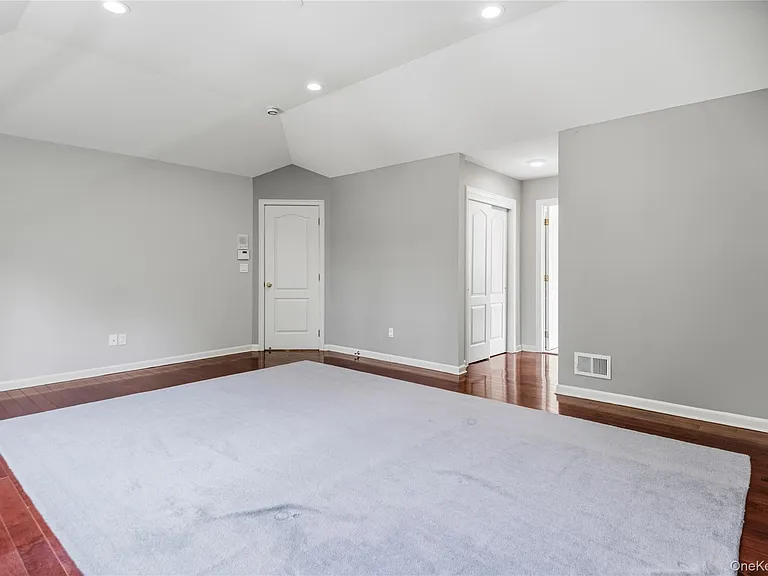 10 Osborne Ln — Photo 19