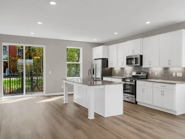 1558 Torres Ln, West Saint Paul, MN 55118