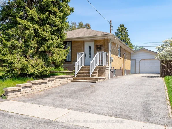 1519 Lakeside St, Oshawa, ON L1J 3Y4