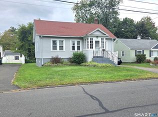 40 Englewood Avenue, Bloomfield, CT 06002