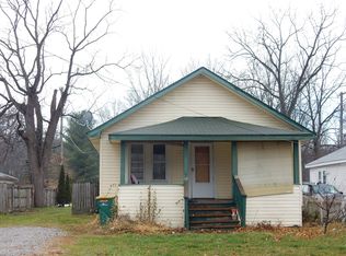 18724 Huron River Dr, New Boston, MI