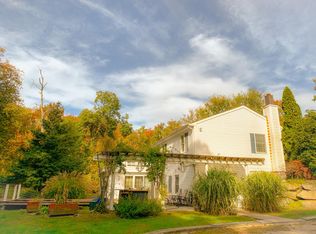 66 Cross Rd, Tiverton, RI 02878