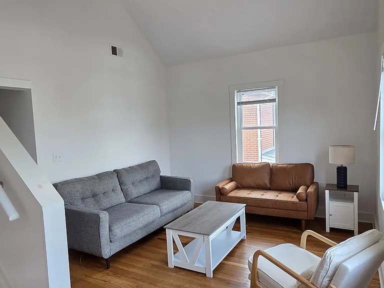 319 Gray Ave #A — Photo 11