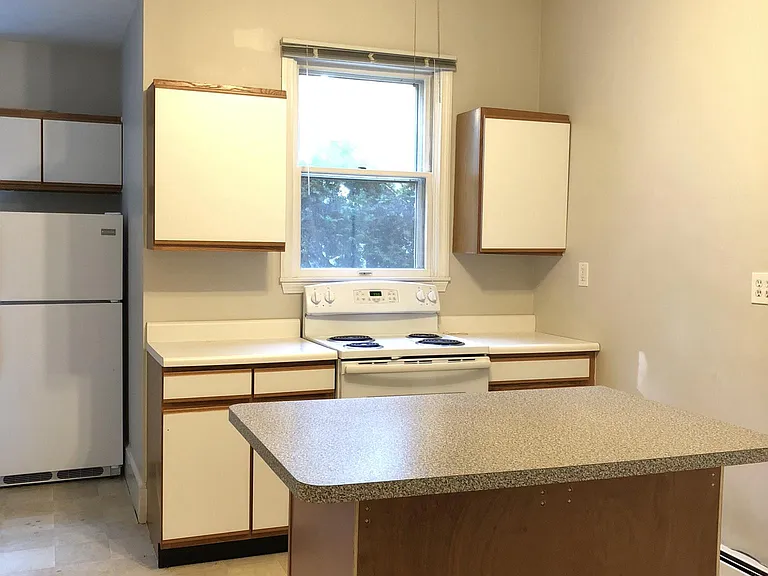 107 Ocean St #1 — Photo 3