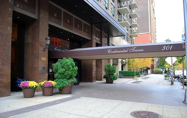 Rented by UbiQ NY | media 12