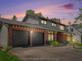 14 Trillium Ave, Ottawa, ON K2E 5M9