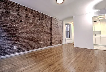 Rented by Urbane Brokerage