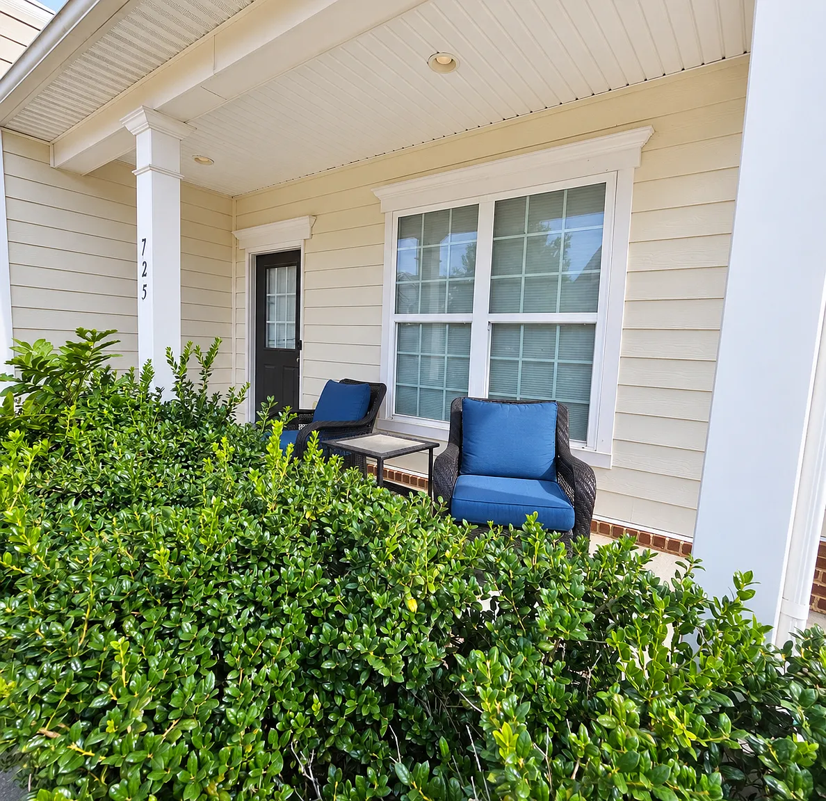 5 bed, 2958 sqft, $4,500 — Photo 2