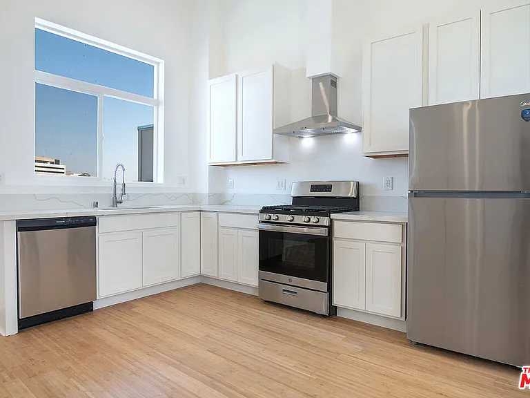 1411 N Tremont St #2 — Photo 10